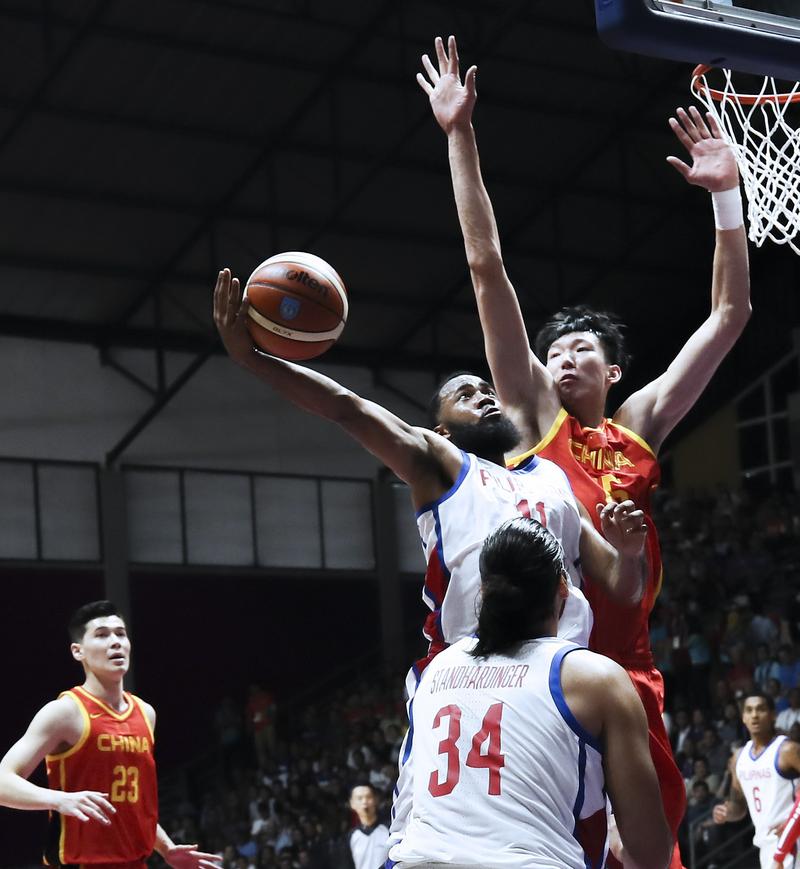 中国男篮大胜菲律宾